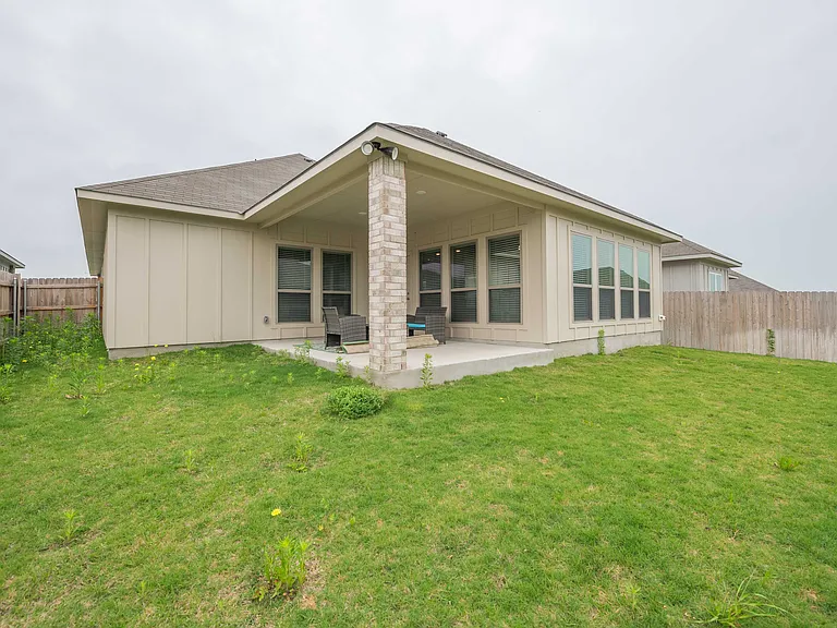 615 Winscott Ave — Photo 26