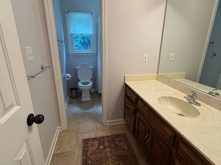 121 Ashbrook Dr — Photo 16