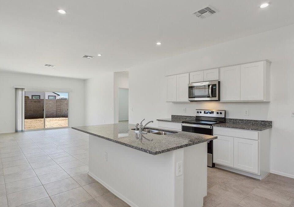 1st image of 35690 W SAN ILDEFANSO Avenue