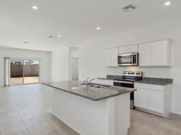 35690 W SAN ILDEFANSO Avenue, Maricopa, AZ 85138