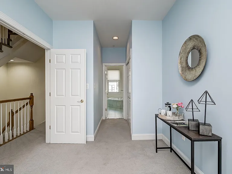 1236 Harbor Island Walk — Photo 31