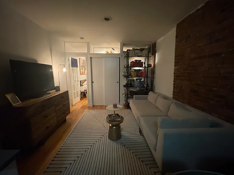 166 Elizabeth St #2A — Photo 2
