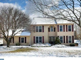 9 Worthington Dr, West Grove, PA 19390