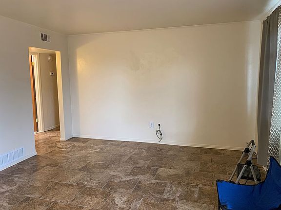 4th image of 7517 Sky Court Cir NE