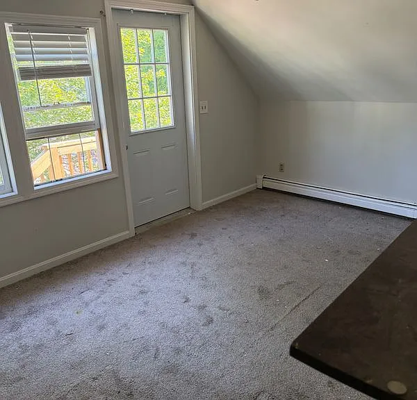 323 Main St #B — Photo 7