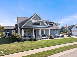 15297 Maple Ridge Dr, Carmel, IN 46033