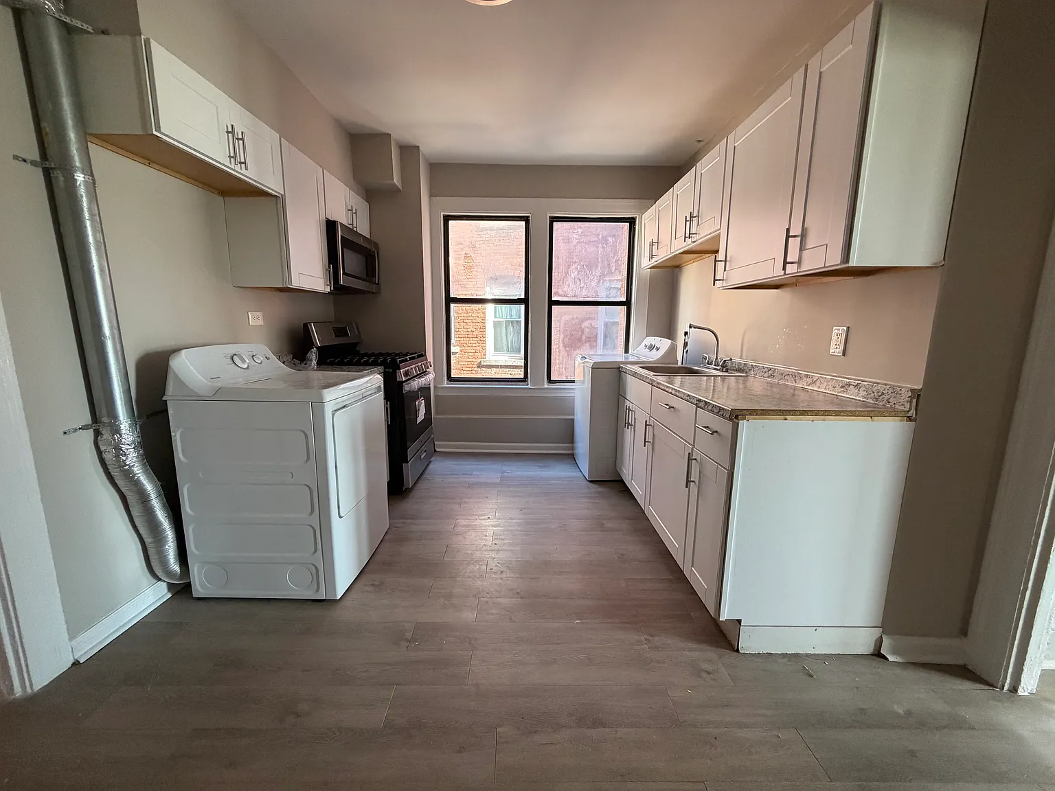 2 bed, $1,795 — Photo 4