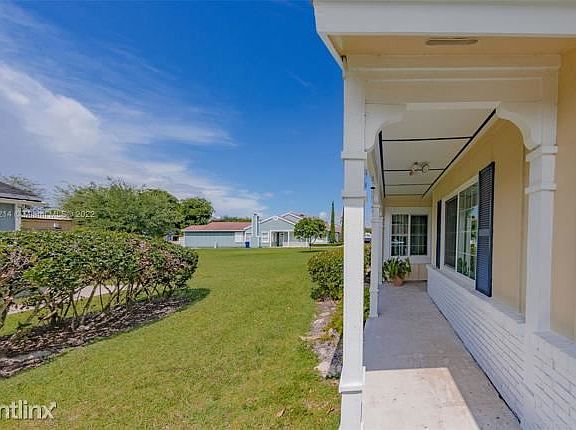 4th image of 14618 SW 143rd Place Cir #14618