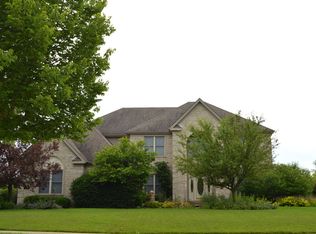 3691 Grayhawk Dr, Algonquin, IL 60102