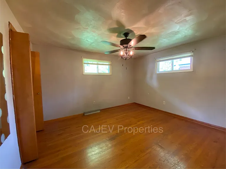 1235 Montego Dr — Photo 9