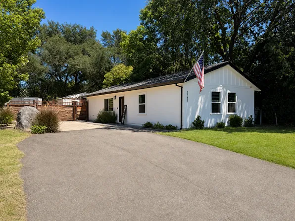 3785 Circle Dr, Loomis, CA 95650