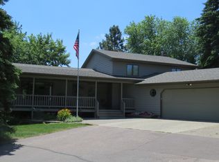 47319 Golf View Dr, Dell Rapids, SD 57022