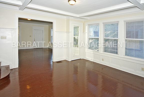 4th image of 3949 N College Ave