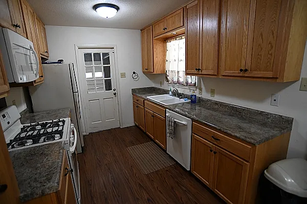 5103 Coral Mist St — Photo 6
