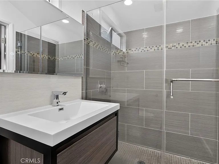 4641 Newman Ave — Photo 37