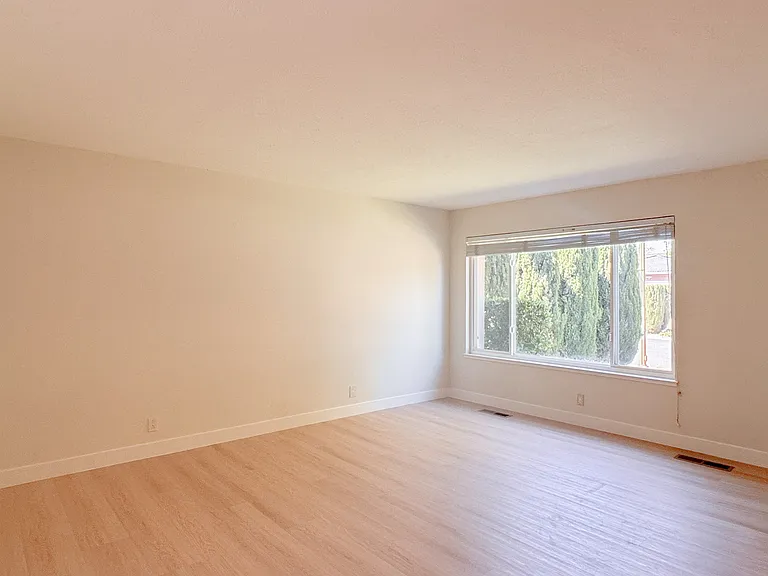 4668 Calle De Farrar — Photo 3