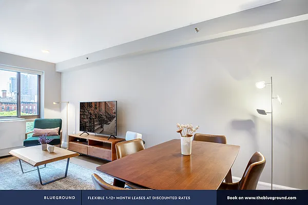 Rented by The Blueground | media 24