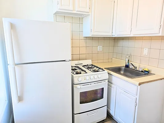 Rented by Virtual Real Estate | media 6