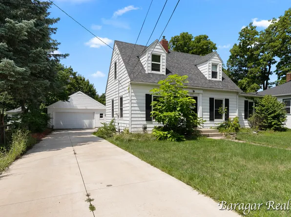 227 Nelson Ave, Kalamazoo, MI 49006