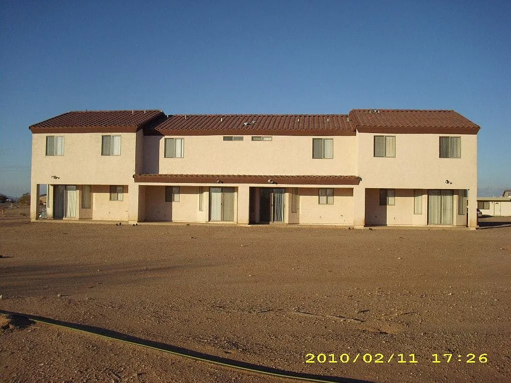 8391 W Santa Cruz Boulevard — Photo 2