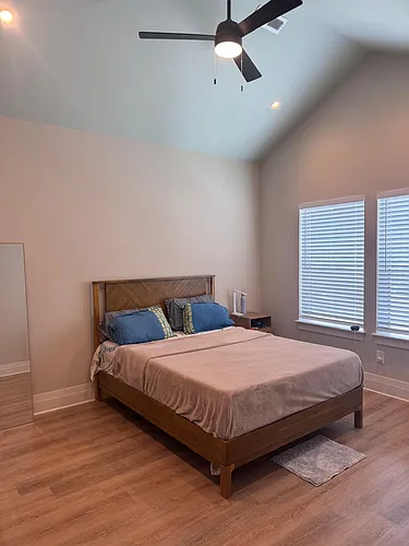 1080 Noble Loop Photo 1