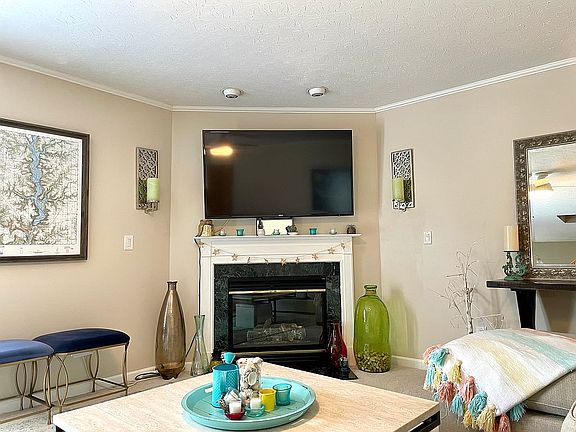 5th image of 397 Wexford Dr