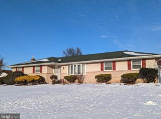 45 Drosmo Dr, Mertztown, PA 19539