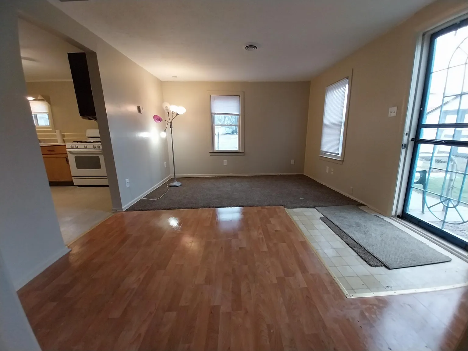 2 bed, 800 sqft, $825 — Photo 2