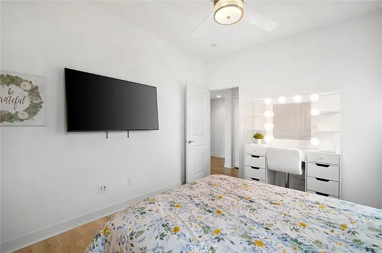 4382 Pacifica Way — Photo 2