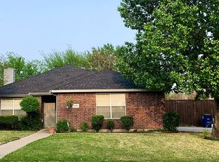 6908 Oaklawn, Sachse, TX 75048