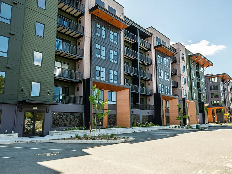 6949 NE 184th Lane #109 Kenmore, WA. 98028
