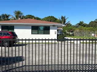 465 NE 139th St #461, Miami, FL 33161