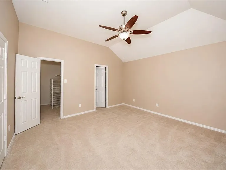 3904 Granby Ln — Photo 12