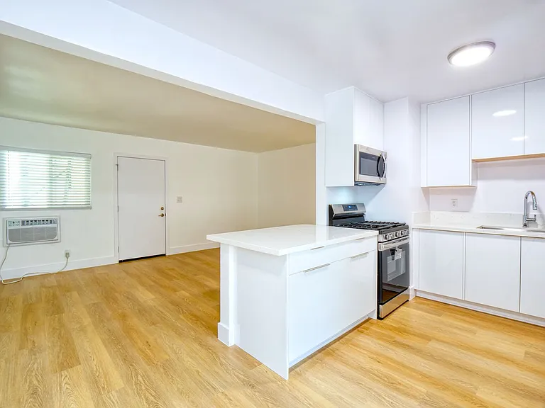 3721 Westwood Blvd — Photo 21