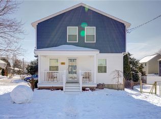 81 Rhode Island Blvd, Portsmouth, RI 02871