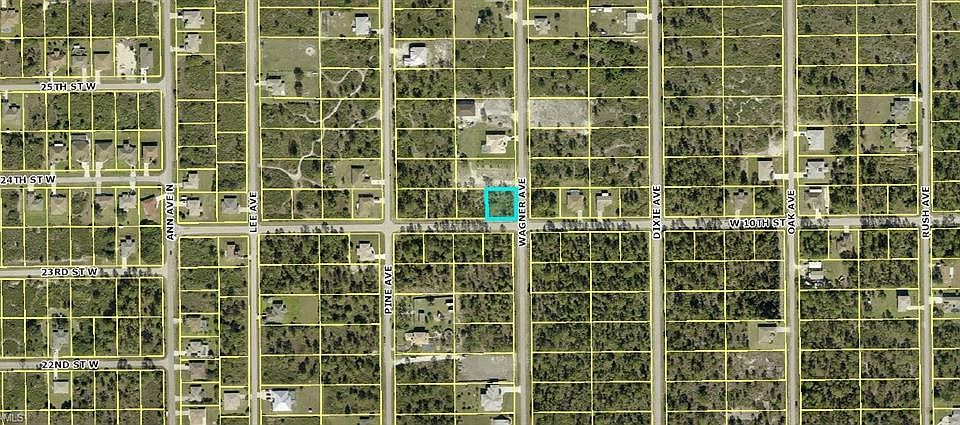 2nd image of 2000 W 10th St