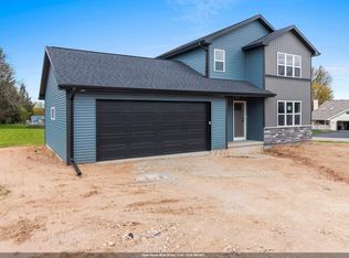 1801 Southland Ln, New London, WI 54961