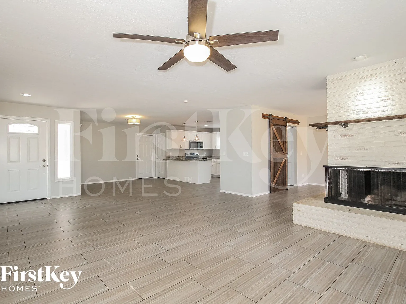 3 bed, 1.5 bath, 1626 sqft, $2,125 — Photo 4