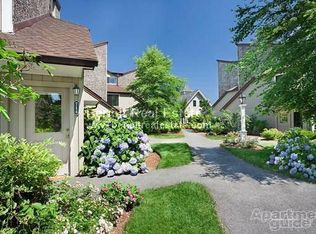 111 Norwest Dr, Norwood, MA 02062