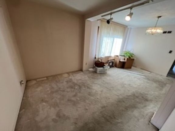 5th image of 4419 Grace St