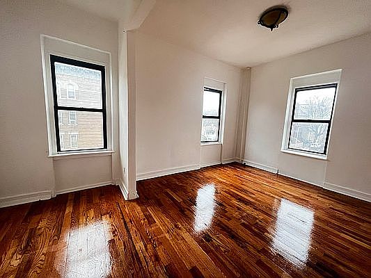 1st image of 307 Malcolm X Blvd APT 3R