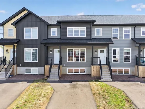 414 Damien St #412, Dieppe, NB E1A 0H3