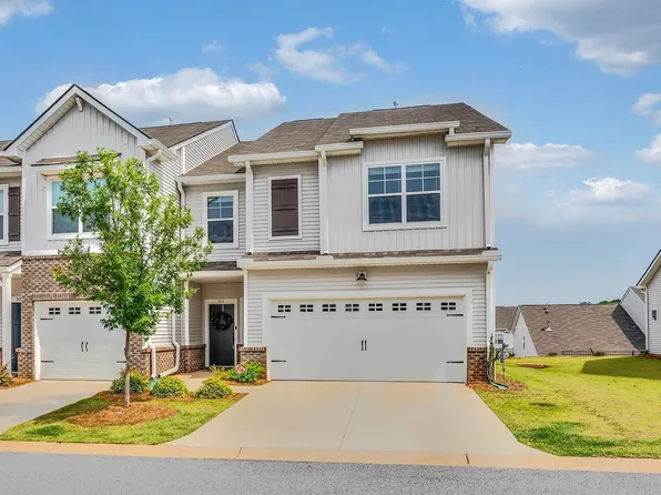 311 Hollenbeck Pl, Greenville, SC 29607
