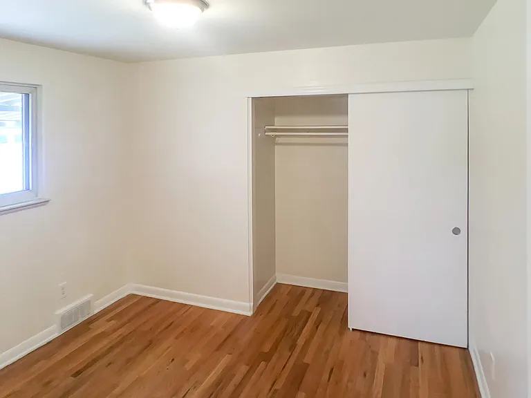 Upper Bedroom #3