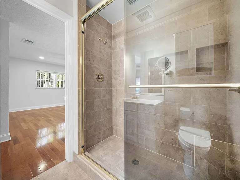 2303 Lowson Blvd #D — Photo 14