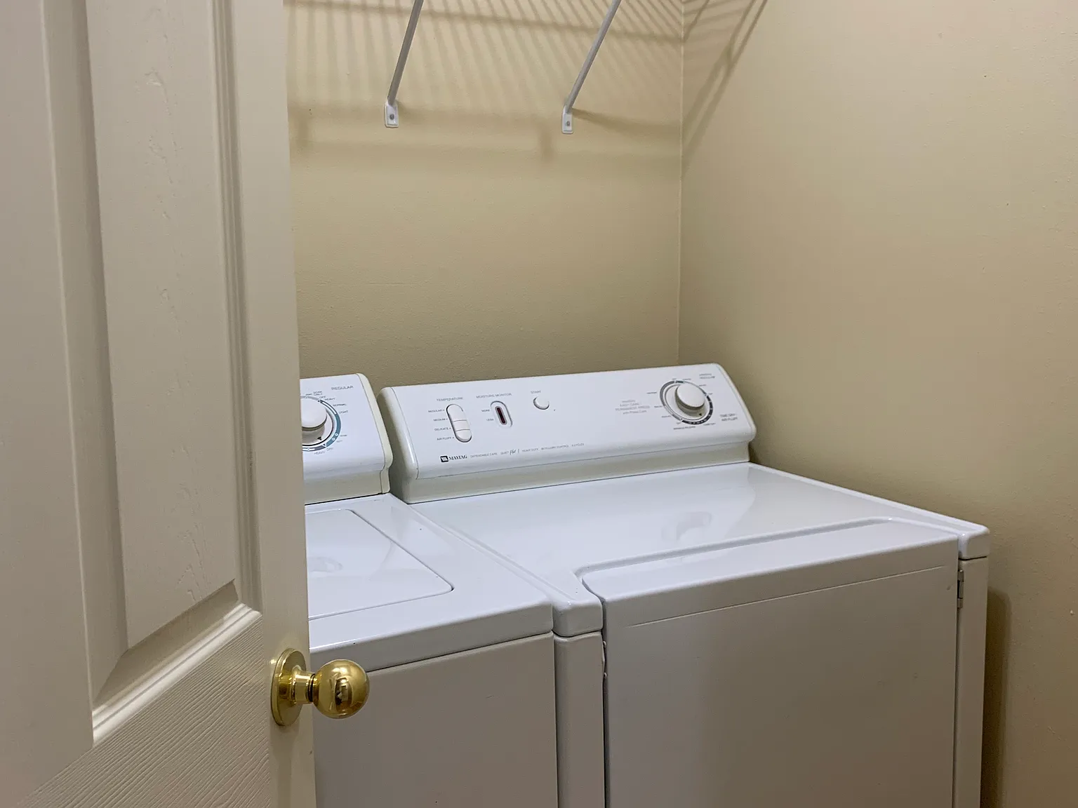 2 bed, 1200 sqft, $1,300 — Photo 1
