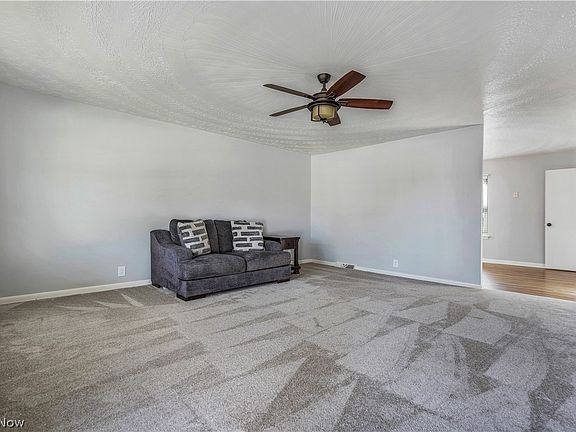 5th image of 3233 Russ Ranch St NW