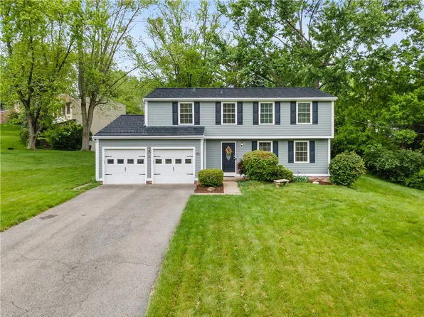 1349 Deep Wood Dr, Pittsburgh, PA 15241