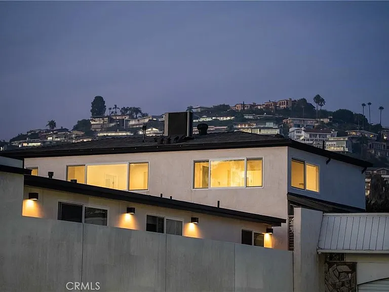 577 S Ramona Ave #E — Photo 31