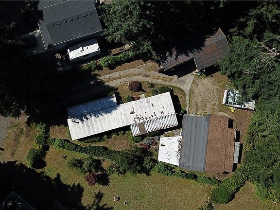 2nd image of 11810 205th Ave E